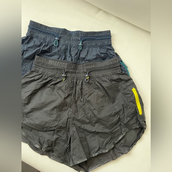 LULULEMON x Roksanda Break New Ground Running Shorts (BUNDLE) - Picture 2 of 5